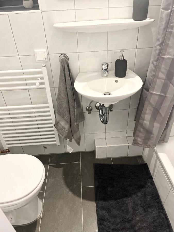 דיסבורג Gemuetliches Zentrales Apartment 2 Min Bis Du Hbf מראה חיצוני תמונה